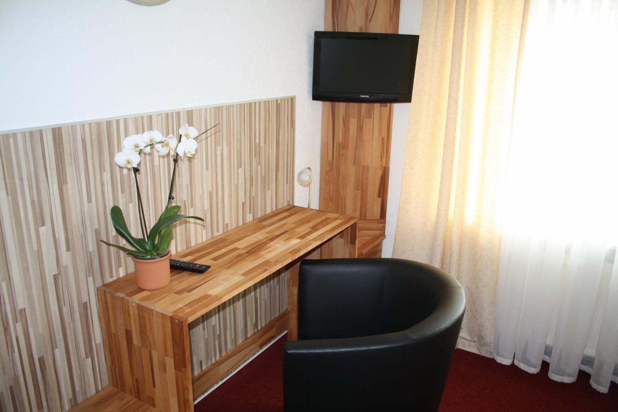 Hotel-Nachtwaechter Unna Ngoại thất bức ảnh